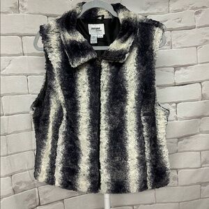Sisters outwear Vest Womens Large Black Faux Fur zip up